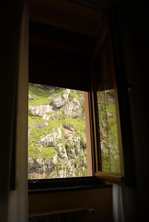 Hotel Garganta Del Cares 폰세보스 객실 사진